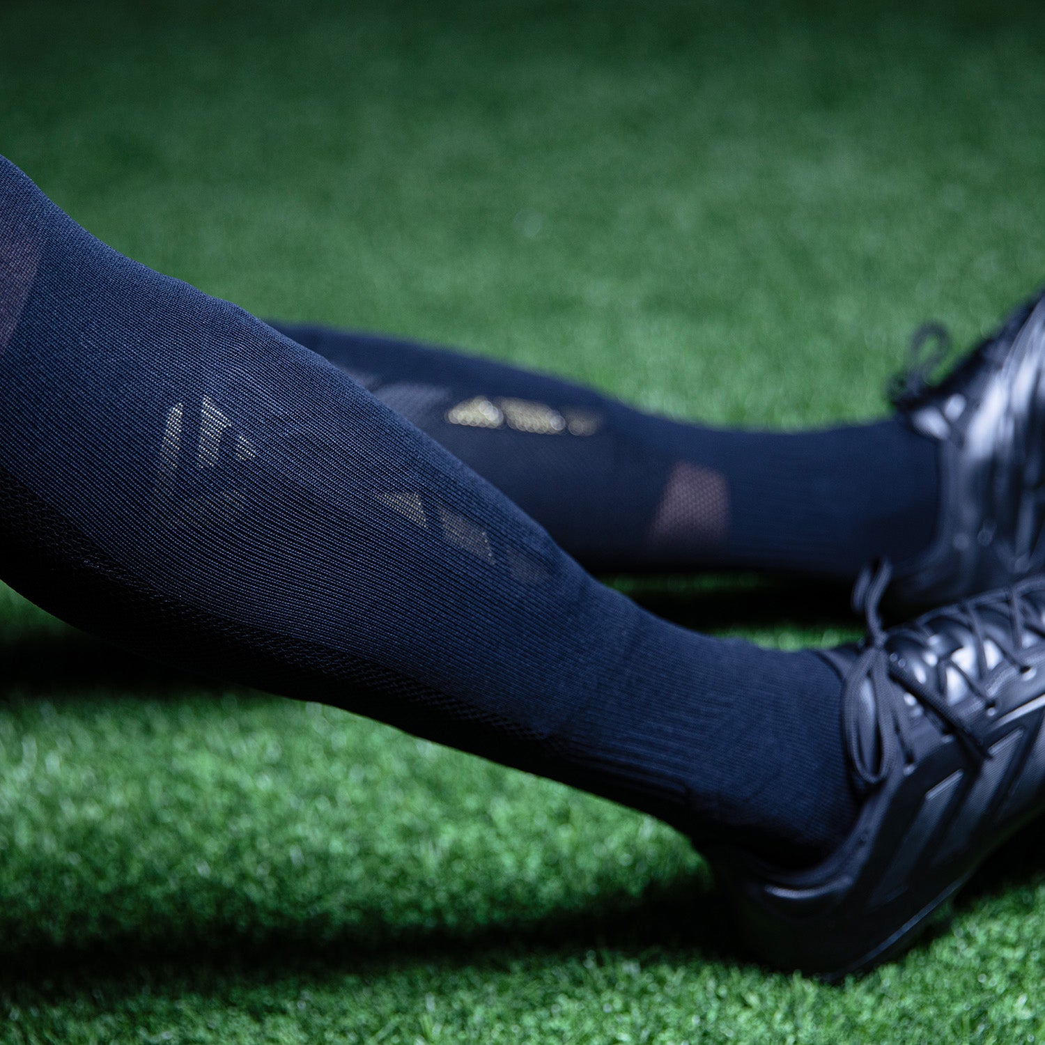 Elite X Shin Guard Soccer Premium Shin Pads Black Sleek Football Flexible Machine Washable Shin Pads Lightweight Adult