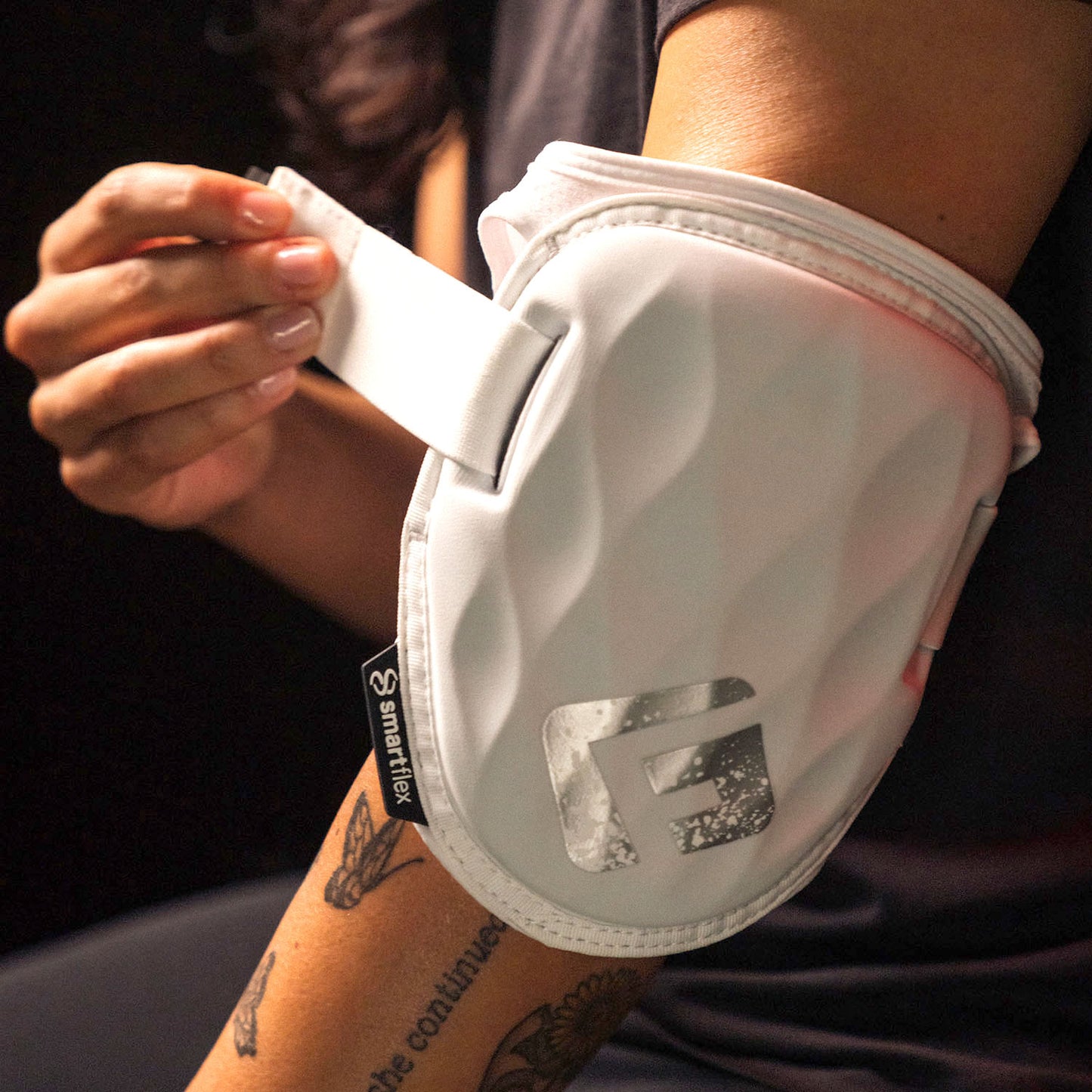 Shockwave Softball Elbow Guard (Adult)