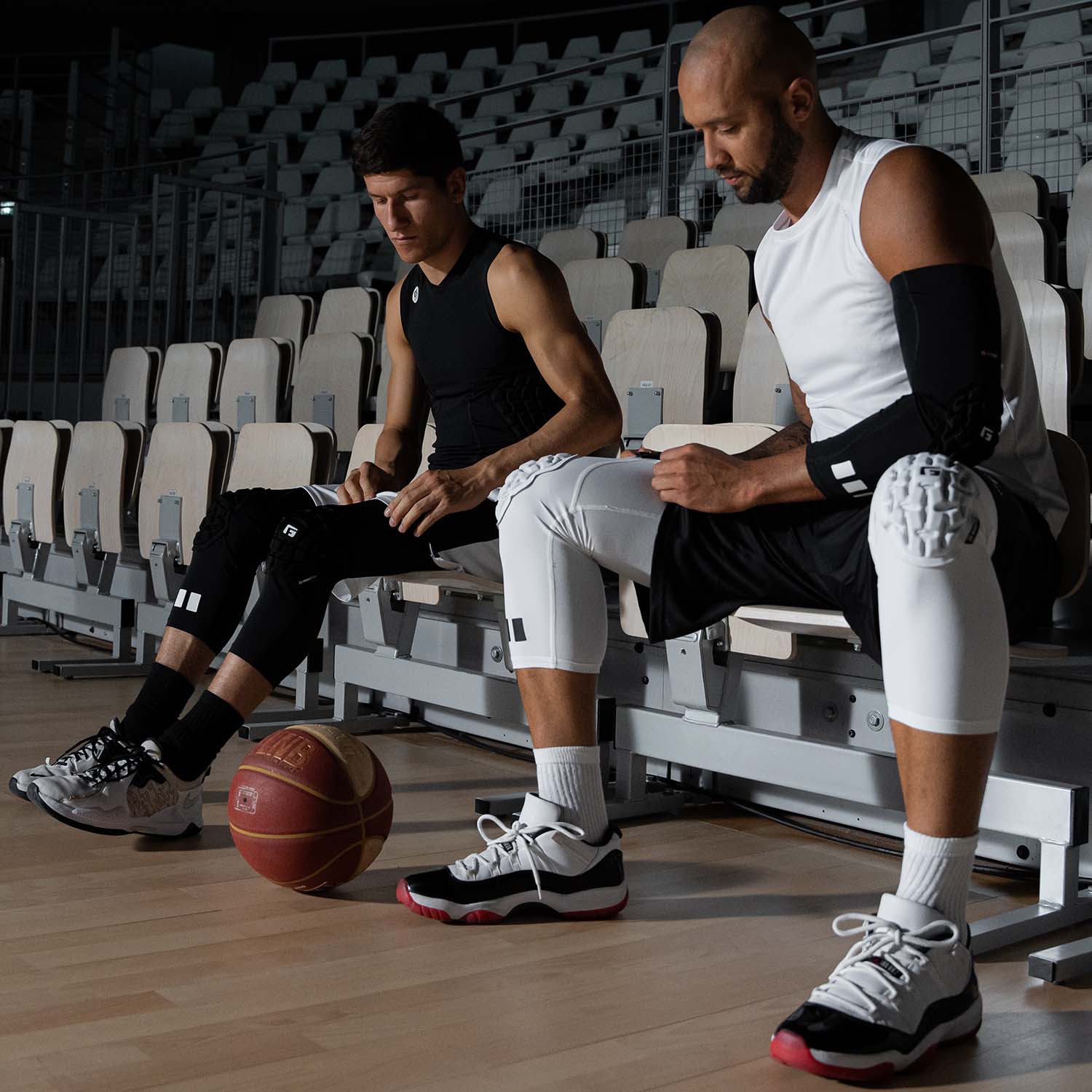  Charque Basketball Pants with Knee Pads for Men Youth