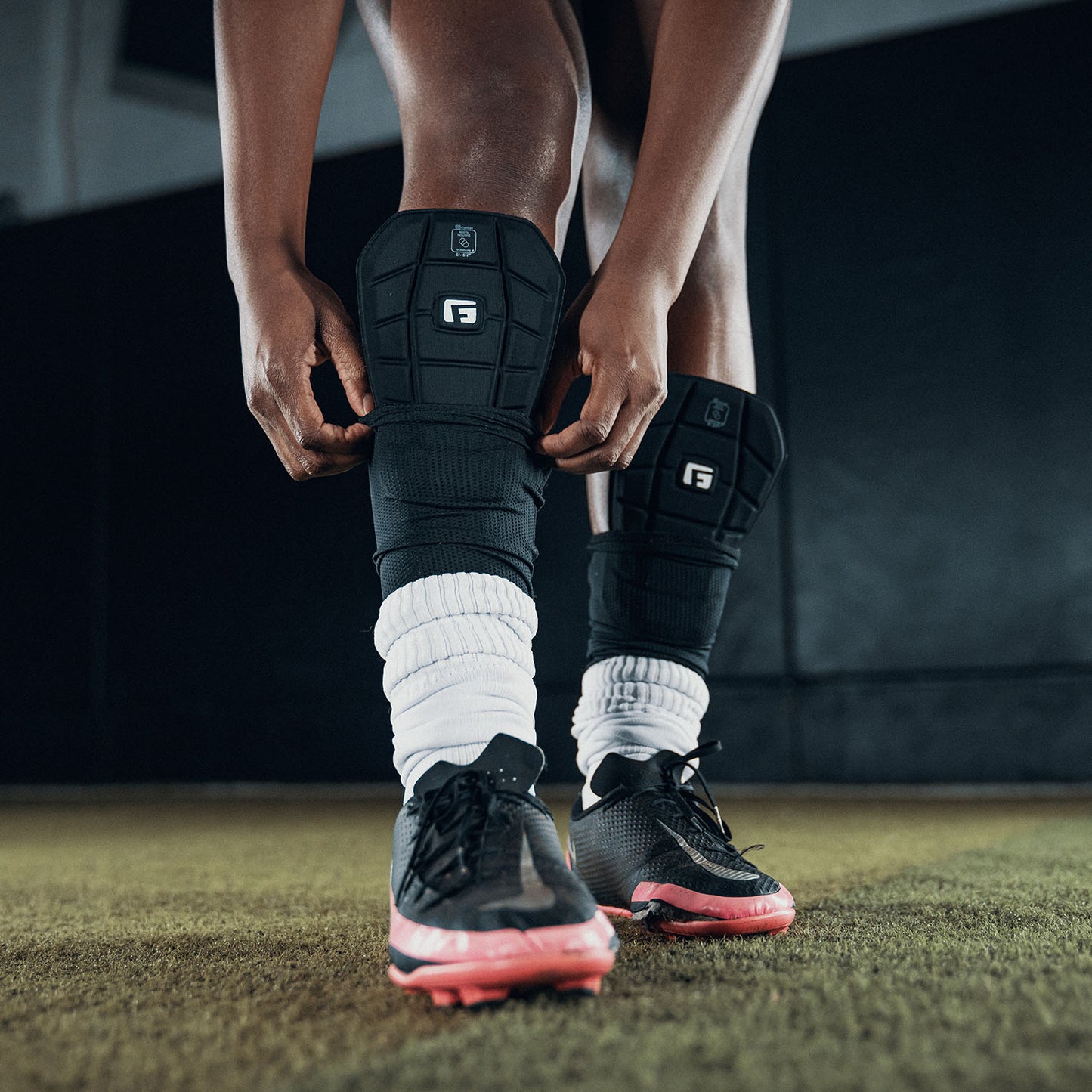 Pro-S Blade Soccer Shin Guards