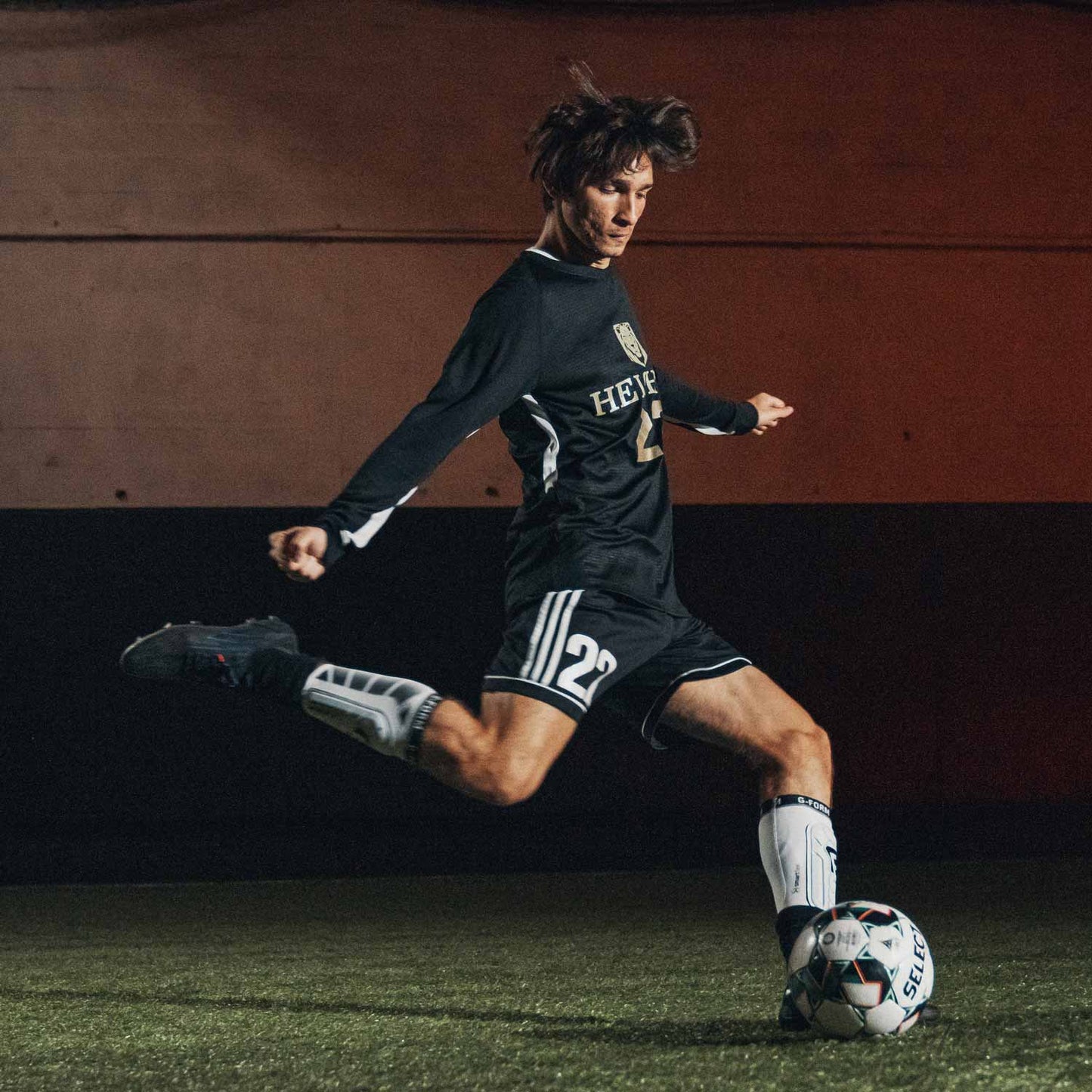 Pro-S Vento Soccer Shin Guard