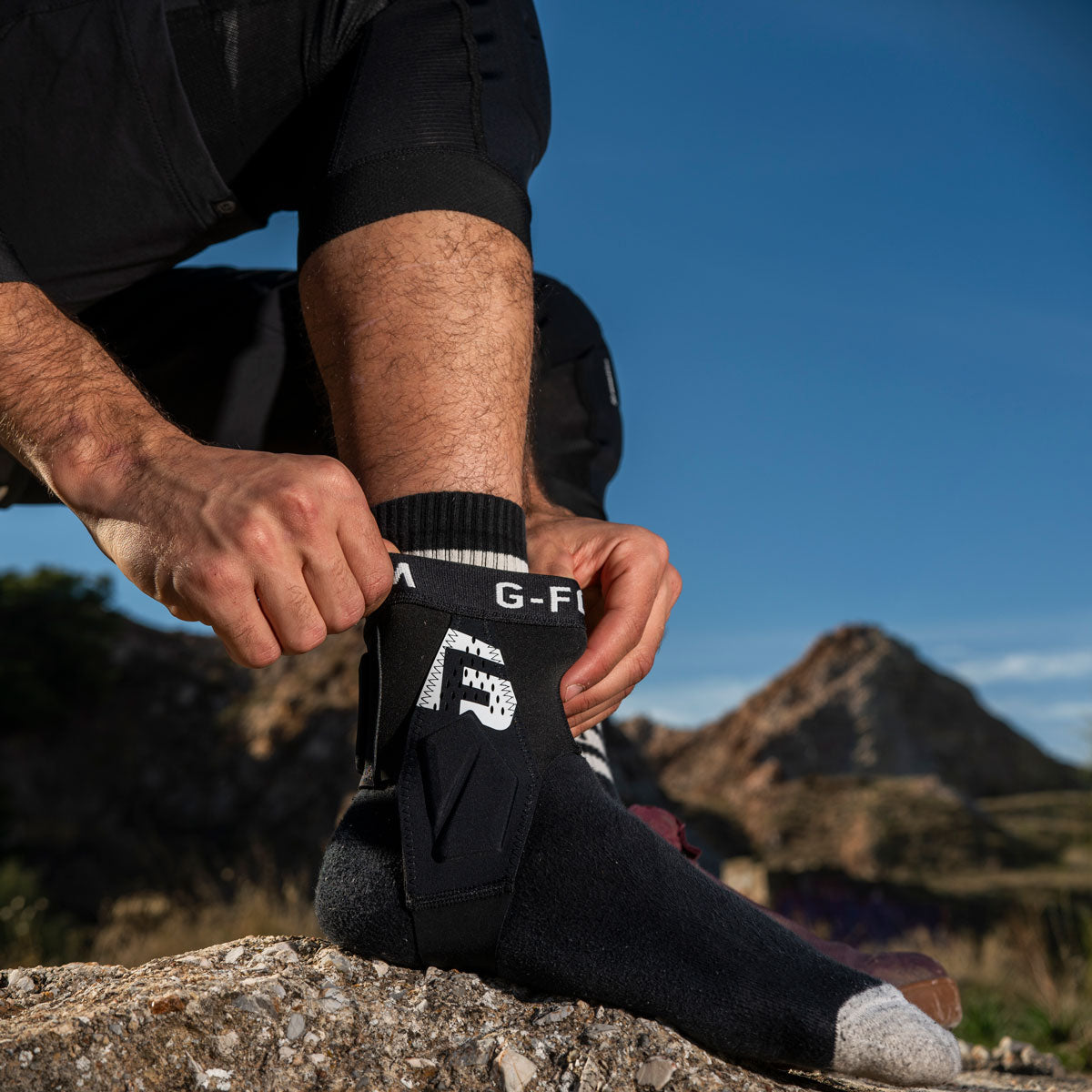 X4 MTB Ankle Guards (Adult)