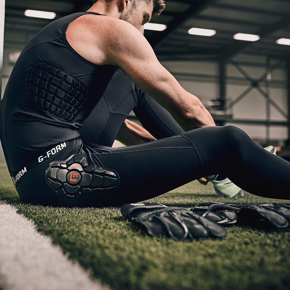 Soccer Goalie Goalkeeper Protective Padded Shorts and Pants Thermal Compression